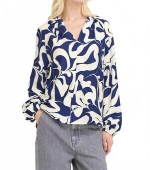 NEW B.YOUNG byikaia blouse in medieval blue swirls